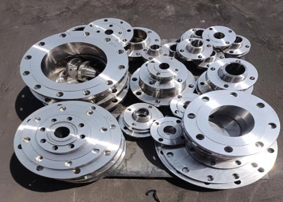 Precision steel flanges met verschillende klassen voor industriële toepassingen