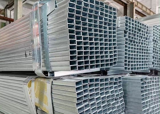 Gecertificeerde beklede gegalvaniseerde stalen secties Precieze holle buizen in verschillende afmetingen