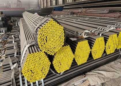 Gepersonaliseerde ASTM A53 naadloze buis met zwarte verfservice