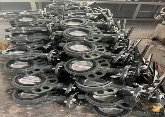 Vlinderkleppen met gespeld motorkap en een-/dubbelwieg voor hydraulische systemen voor temperatuurregeling