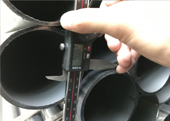 6.4M Lange elektrische weerstand ERW gelaste stalen buizen met eindbeschermingskappen Inspectie door derden SGS