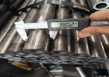 16Mn Warmtewisselaar Stalen buis 0,7-30MM Wanddikte Aanpasbare lengte