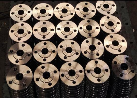 Stalen flenzen en flenseringen in 1/2 ̊-48 ̊ maat met corrosiebestendig ANSI-standaard voor industriële toepassingen