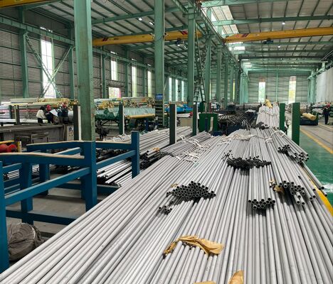 Naadloze stalen buis met wanddikte van 2 mm tot 60 mm, FBE-coating en aangepaste lengte voor industriële toepassingen